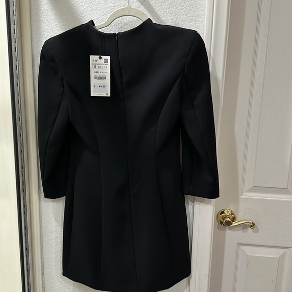 Zara Dress with shoulder pads - Picture 4 of 5
